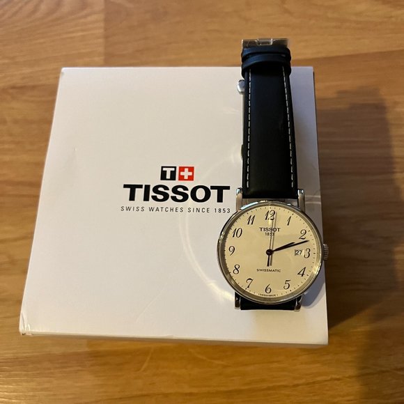 Tissot T-Classic Everytime Swissmatic watch - Picture 6 of 7